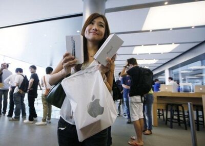 Прогноз: Apple продаст до 13 млн новых iPhone 5S и iPhone 5С всего за 10 дней