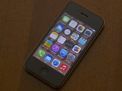 iOS 7.1 улучшает работу iPhone 4