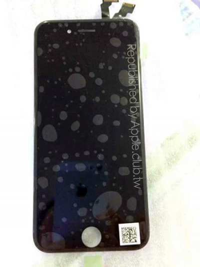 4,7 дюймовый дисплей iPhone 6 на фото