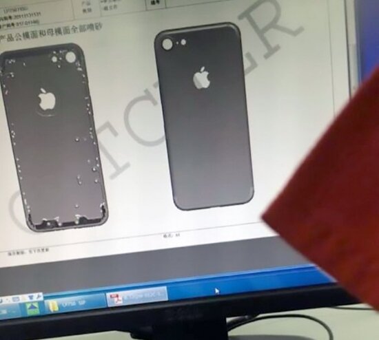 Задняя крышка iPhone 7 и двойная камера iPhone Pro на фото