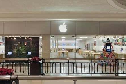 Закрывается самый первый Apple Store от Стива Джобса