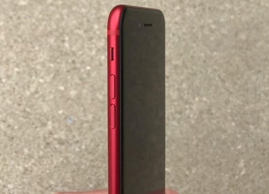 Как выглядит iPhone 7 Plus (PRODUCT)RED Special Edition с чёрной фронтальной панелью