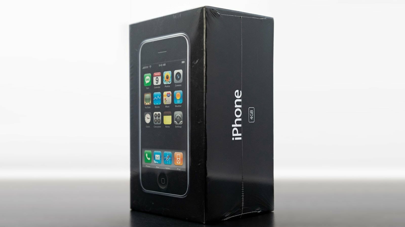 Редкий iPhone первого поколения с 4 Гбайт памяти выставили на торги