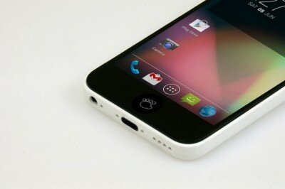 Китайская компания уже выпустила копию бюджетного iPhone