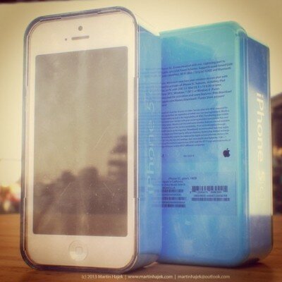 Дизайнер показал упаковку iPhone 5C