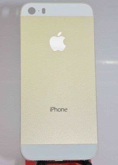 Новая порция фото iPhone 5S и iPhone 5C