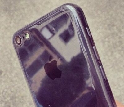 iPhone 5C в черном исполнении [фото]