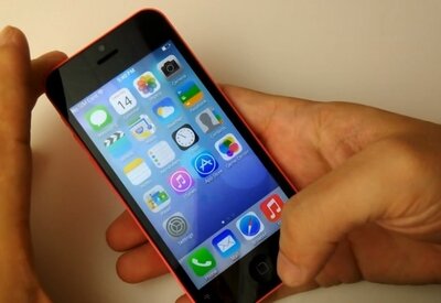 Китайцы выпустили по настоящему бюджетную копию iPhone 5c