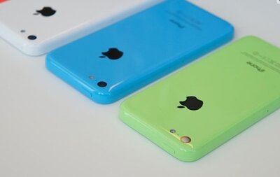 Первые живые фото iPhone 5S и iPhone 5C