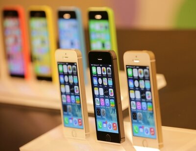 На каждый проданный iPhone 5c приходится по два iPhone 5s