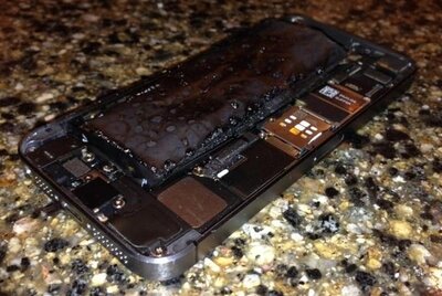 У американца взорвался аккумулятор iPhone 5s
