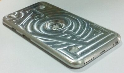 Фото алюминиевого макета iPhone 6 для производителей аксессуаров