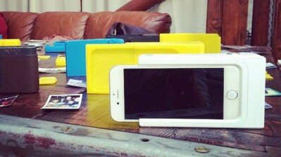 Чехол Prynt превратит iPhone в Polaroid