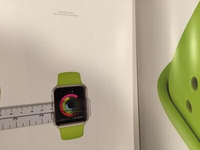 Apple Watch вновь появились на страницах Vogue