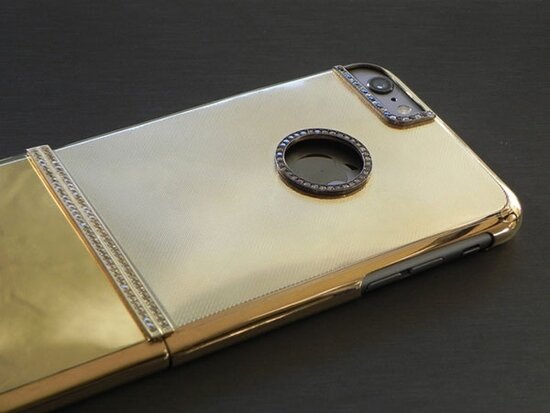 Золотой чехол с бриллиантами для iPhone 6 Plus предлагается за $19,5 тыс