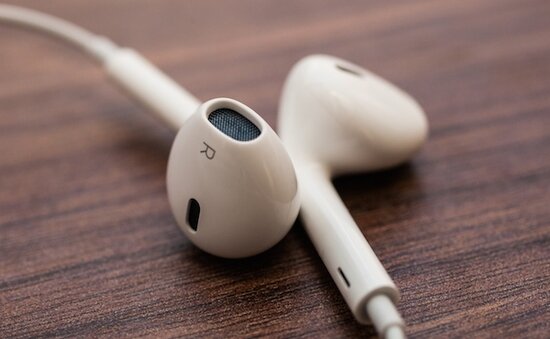iPhone 7 будет комплектоваться наушниками EarPods с коннектором Lightning